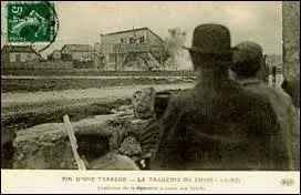 Le 24 avril, Louis Juin, n 2 de la sret, perquisitionne un domicile  Ivry-sur-Seine. En fouillant une chambre, il tombe sur Bonnot qui l'abat, mais le policier  le temps de tirer et de le blesser. Aprs 3 jours de cavale, il est localis, encercl puis abattu aprs un sige de plusieurs heures. Cela se passa dans quelle ville ?