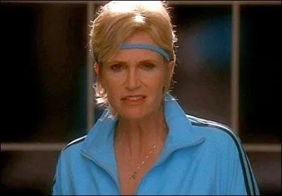 Dans la saison 2, lors de l'pisode consacr  Nol, en quoi Sue se dguise-t-elle ?