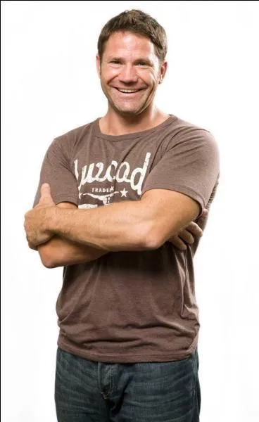 Comment s'appelle le prsentateur de l'mission ?