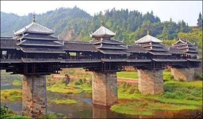 Quelle est la largeur du pont de Chengyang ?