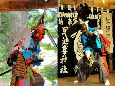 Inscrit au Patrimoine immatriel de l'humanit de l'UNESCO depuis 2009, le kagura est une danse shintoste. Derrire quoi les acteurs-danseurs sont-ils cachs ?