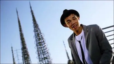 Qui est ce garon dans la srie ?