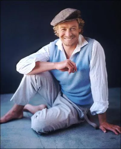 En 2009, Simon Baker est lu ...