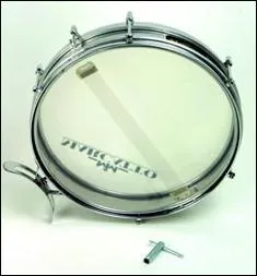 Autre percussion (attention au coup de baguettes dans l'il), c'est un :