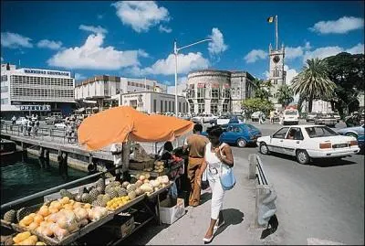 Bridgetown est la capitale de Trinit-et-Tobago, dans les Carabes.