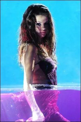 Selena Gomez a-t-elle jou dans  Walker, Texas Ranger  ?