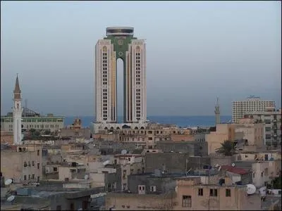 Quel pays a pour capitale Tripoli ?
