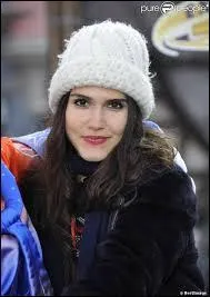 Elle est une com�dienne.