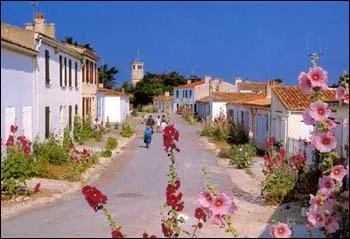 De quel personnage historique, l'le d'Aix garde-t-elle le souvenir ?