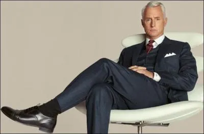 Quel acteur joue le rle de Roger Sterling, rput sducteur et qui abuse de l'alcool et de la cigarette ?