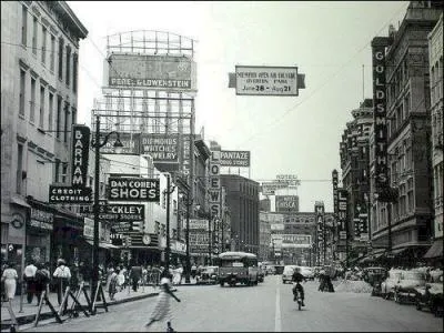 Que signifie le terme  mad men  invent vers la fin des annes 50 ?