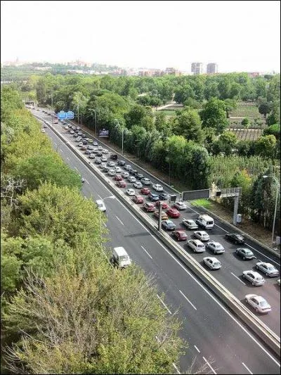 Parmi ces pays, avec lequel l'Espagne est-elle limitrophe ?