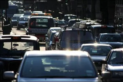 Dans quel pays passe-t-on 36 heures chaque anne dans les embouteillages ?