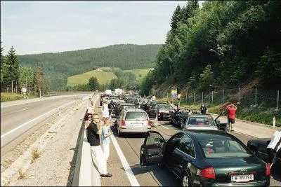 Comment se nomment les habitants d'Autriche qui passent 31 heures dans les embouteillages chaque anne ?