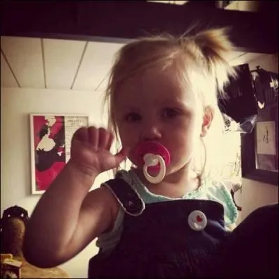 Comment s'appelle ce bb ?