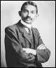 Mohandas Karamchand Gandhi, est n en Inde. En 1888, attir par le style de vie occidental, il part faire des tudes de droit 