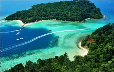 La Malaisie est un pays  majorit bouddhiste.