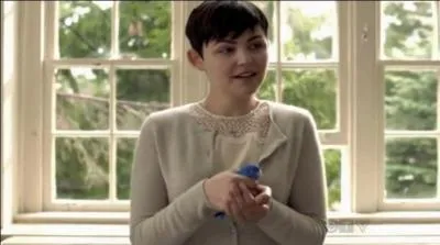 Dans la classe de Mary Margaret Blanchard, qu'est-ce que les enfants fabriquent  l'exception d'Henry ?