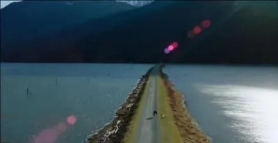 Dans le premier pisode de la saison 1, quelle est la premire scne que l'on peut voir ?