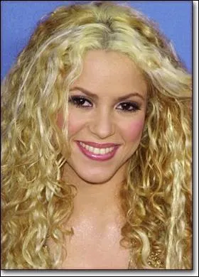 Shakira a-t-elle eu un fils ou une fille ?
