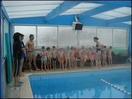 Tout les lundis, je vais  la pisicne avec ma classe. Quelle est la valeur du prsent ?