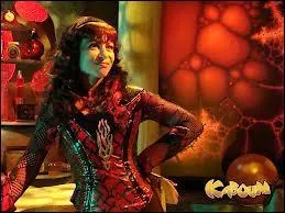 Quel est le nom de la tante d' Embellena ?