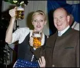 Quel cadeau Charlne a-t-elle offert  son poux  l'occasion de son 55e anniversaire ?