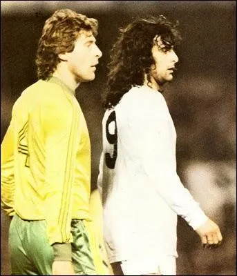 Contre quelle équipe le FC Nantes a joué sa première demi-finale de coupe d'Europe ?