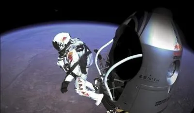 Le 14 octobre 2012, qui est le premier homme a franchir le mur du son en chute libre ?