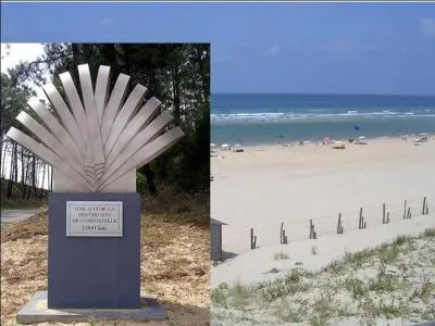 Cette  perle de la Cte d'Argent  est partage en deux ples : le bourg, class au patrimoine mondial de l'humanit par l'UNESCO en 2000 au titre des chemins de Saint-Jacques-de-Compostelle et la plage qui vit la naissance de la station balnaire  la Belle Epoque. C'est :