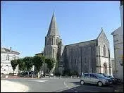 La commune de Gmozac ( Charente-Maritime ) est chef-lieu ...