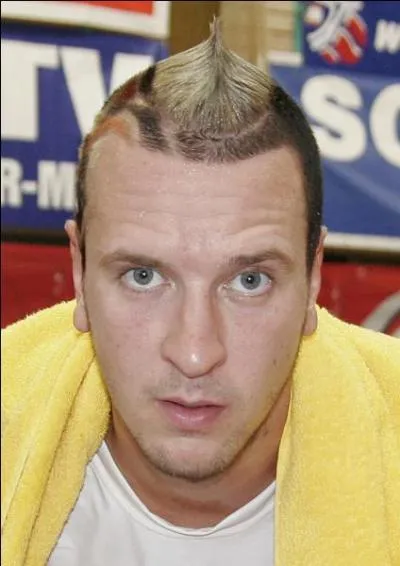 Pascal Hens est toujours en activit :