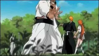 Qui Ulquiorra sauve-t-il d'une attaque d'Urahara ?