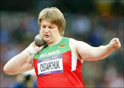 Quel est le nom de ce sport de lancer o l'on doit envoyer une sphre de mtal loin ? Beaucoup aimeraient perdre un peu de son homonyme.