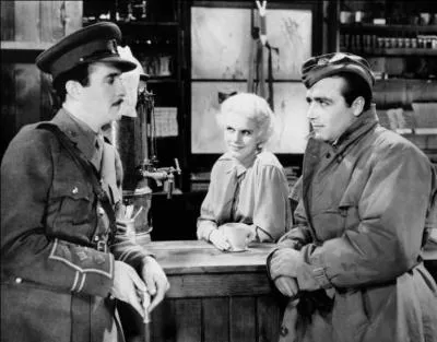 Parmi ces trois propositions, laquelle n'est pas un synonyme de mess (lieu o les officiers et les sous-officiers prennent leurs repas) ?