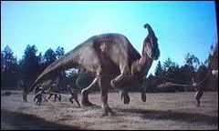 Je suis le parasaurolophe et j'ai une drle de crte sur la tte.  quoi sert-elle ?