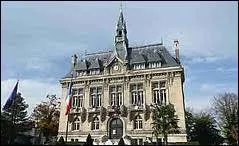 La ville du Raincy ( Seine-Saint-Denis ) est chef-lieu ...