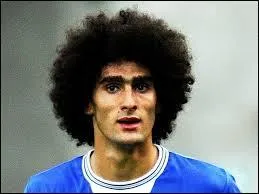 Depuis son arrive  Everton en 2008, combien de cartons jaunes Marouane Fellaini a-t-il reus ?