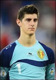 Dans quel championnat Thibaut Courtois a-t-il t nomm meilleur gardien de but en 2013 ?