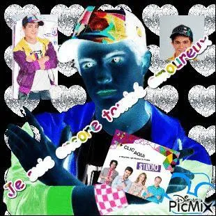  la fin de la saison 1, il va sortir avec :