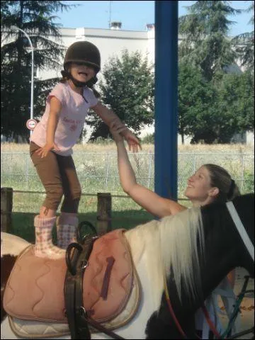 Qu'est-ce que tu ne dois jamais faire  poney ?