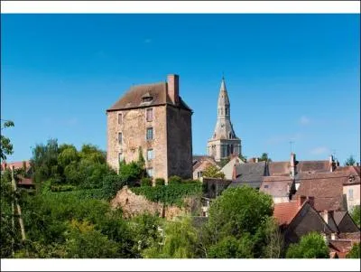 Comment s'appellent les habitants de La Chtre ?