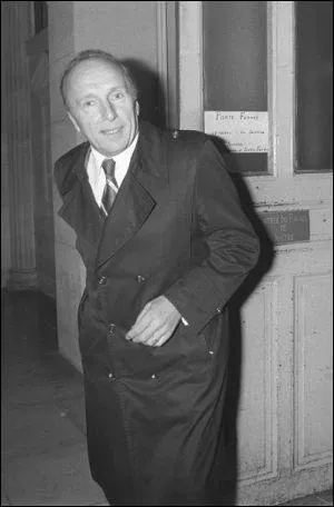 Il a t au centre de nombreuses affaires : le guet-apens du Petit-Clamart, l'affaire Ben Barka, l'enlvement du baron Empain, Carlos, etc.