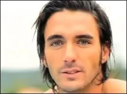 Pourquoi Thomas n'tait pas  l'aise quand il a d poser avec Capucine lors d'une sance photos ?