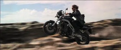 Dans le film  Mission Impossible , l'agent Ethan Hunt utilise une moto !