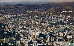 Et quel membre vient de Saint-Etienne ?