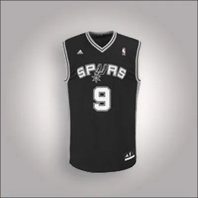  qui appartient ce maillot de NBA ?