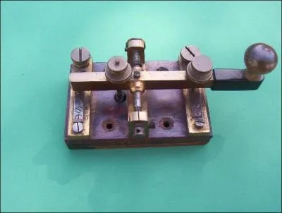 Qui a envoy le premier message tlgraphique en 1844 ?