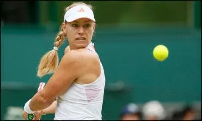 Qui est cette tenniswoman ?