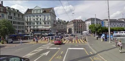 Ce pays compte 26 cantons :